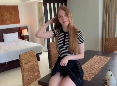 Người đàn ông đi lẻ gạ tình cô lễ tân
